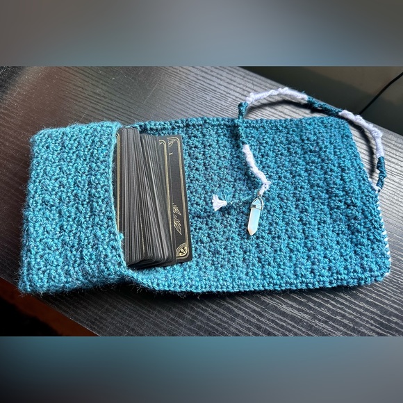 Handmade Tatot Card Pouch - Picture 2 of 3